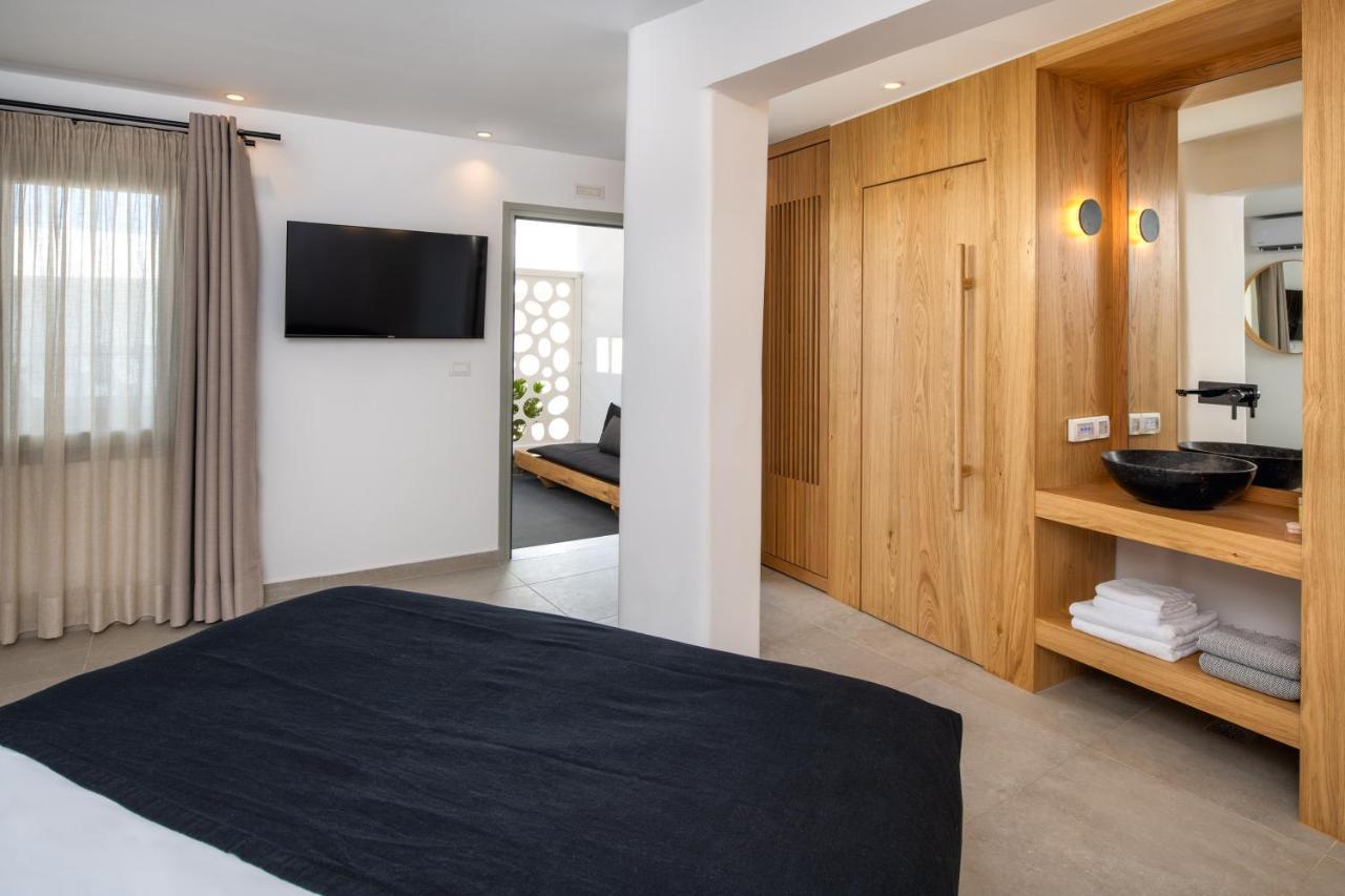 Callia Retreat Suites - Adults Only Fira  Eksteriør billede