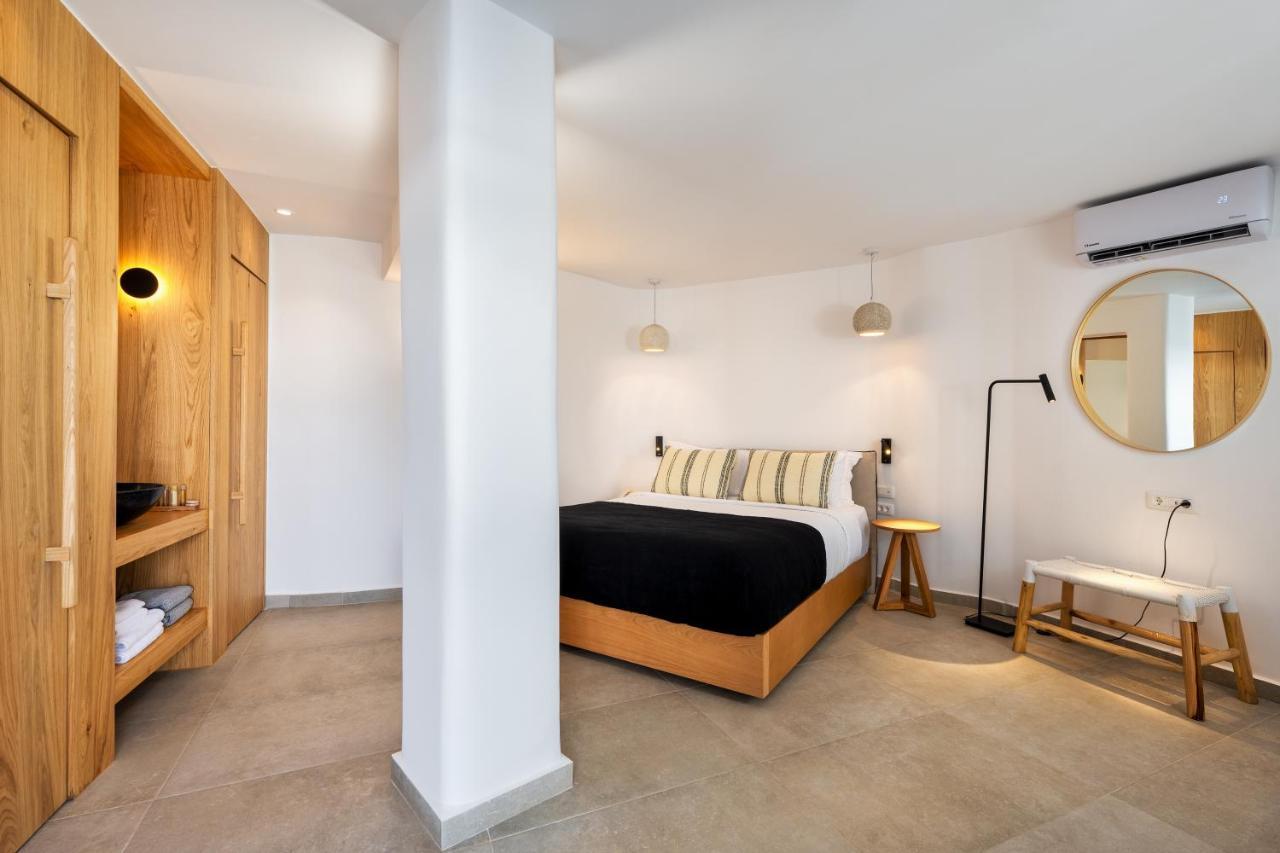 Callia Retreat Suites - Adults Only Fira  Eksteriør billede