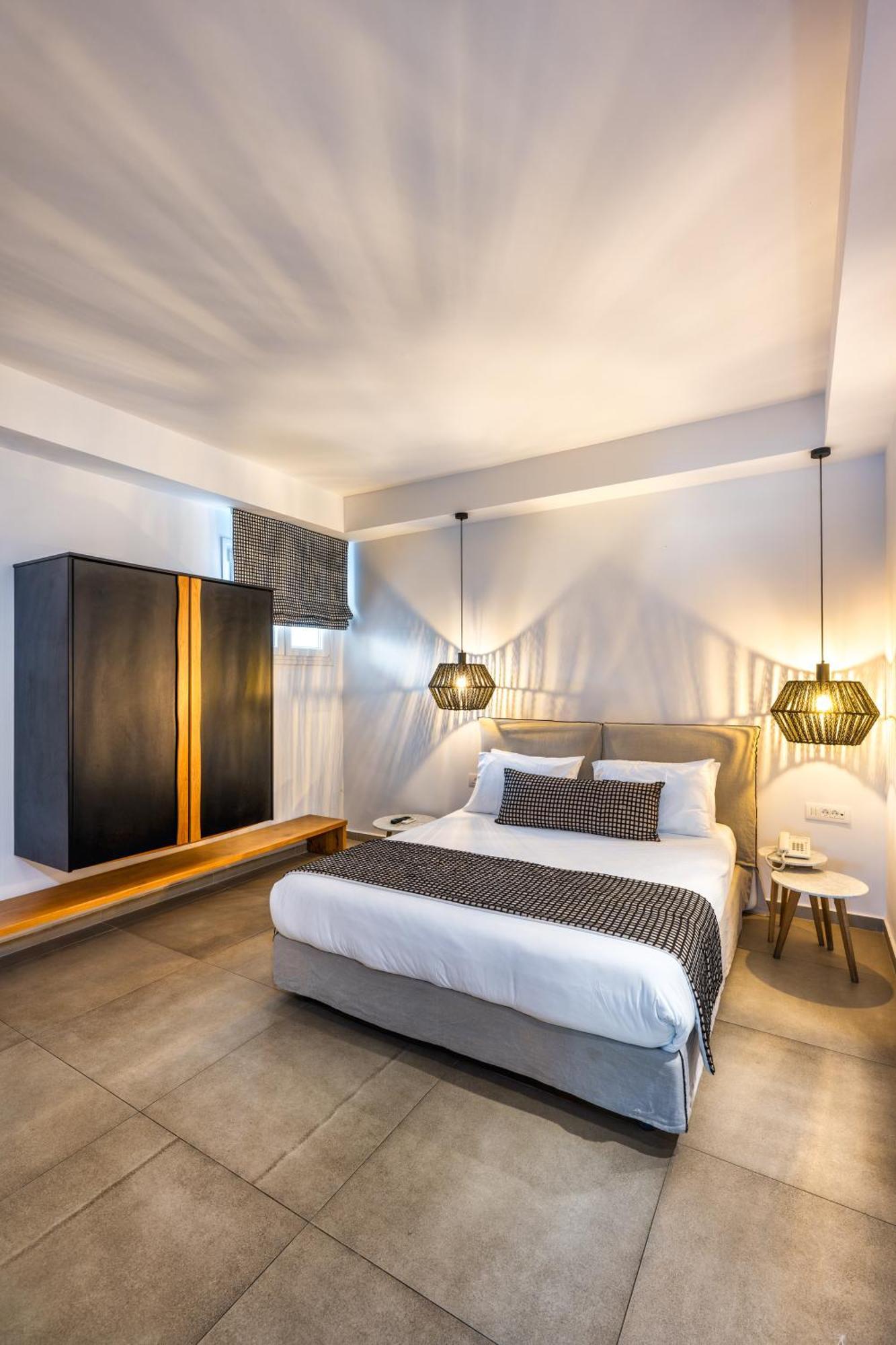 Callia Retreat Suites - Adults Only Fira  Eksteriør billede